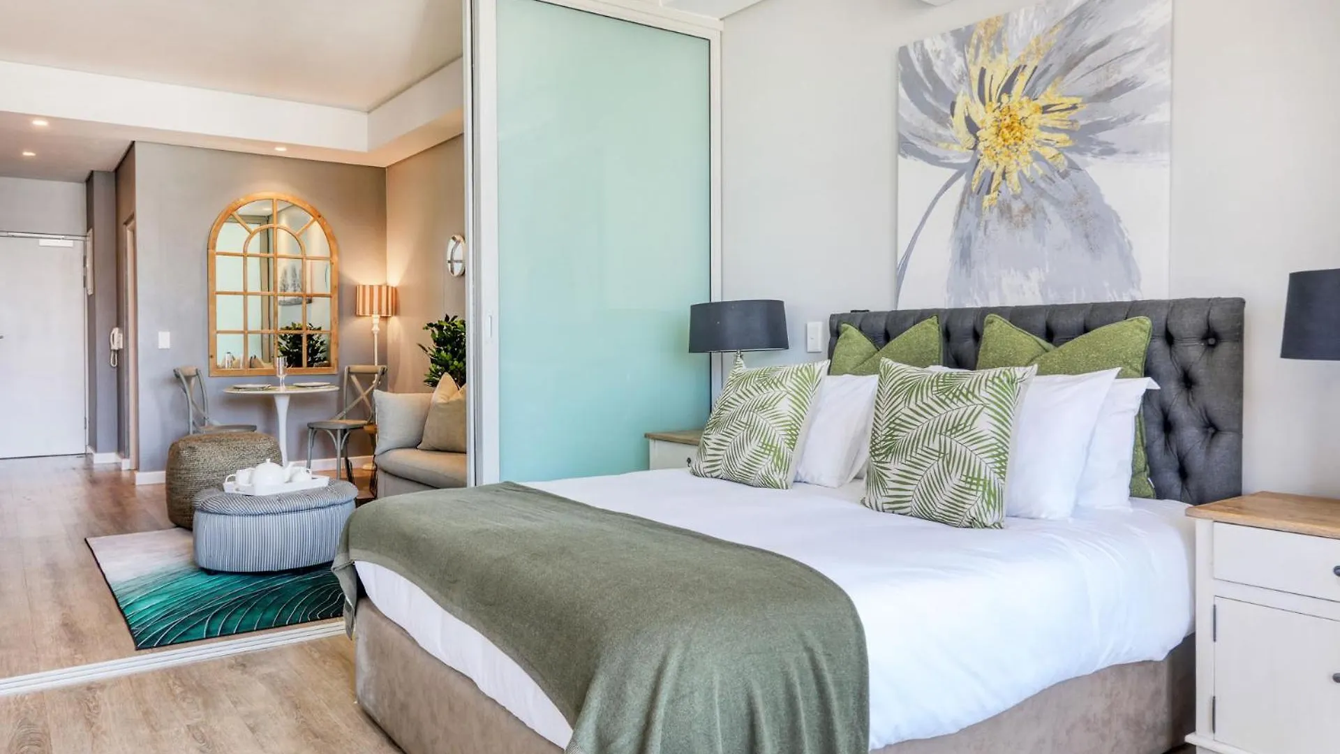 Backup-Powered Balcony Apartment Cape Town